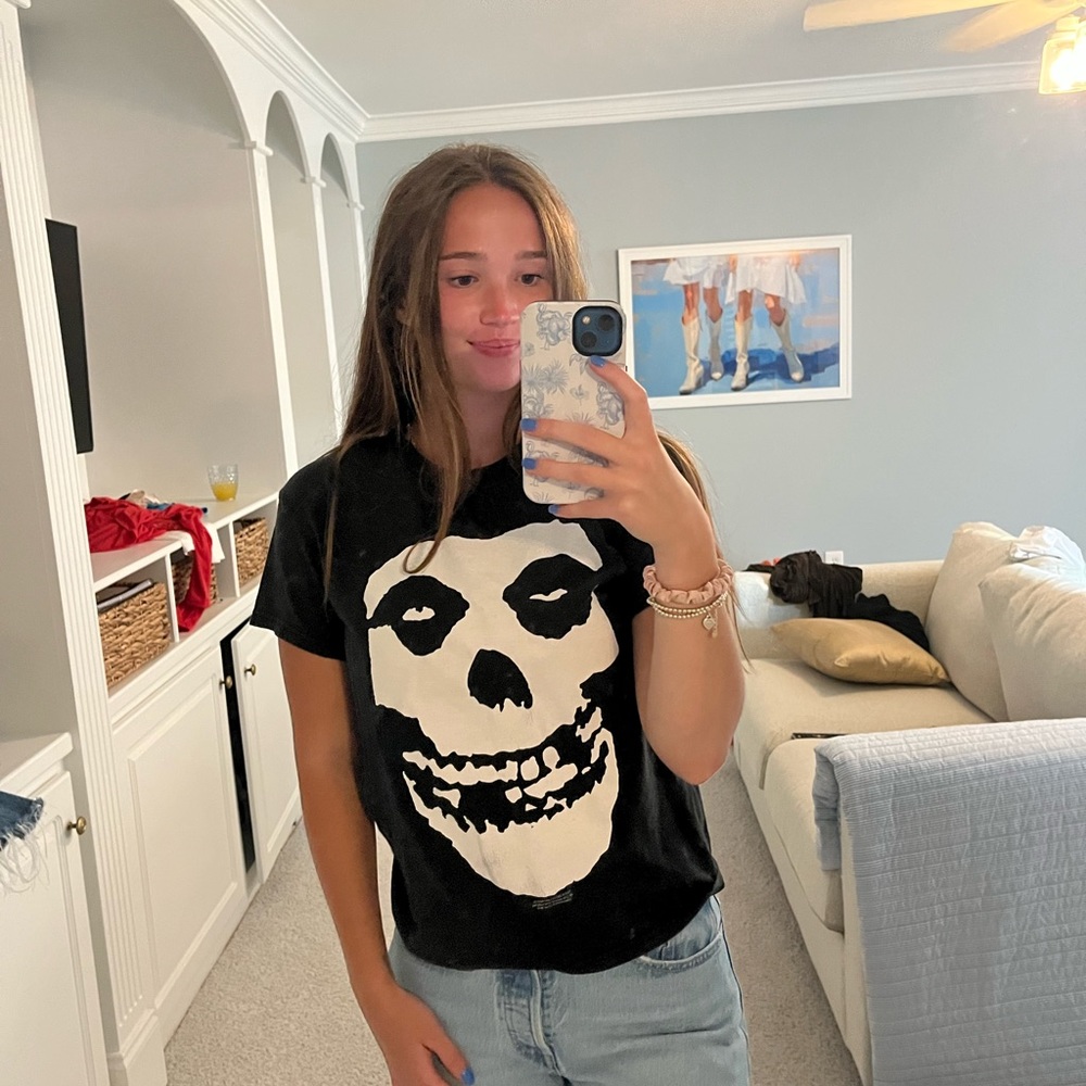 MISFIT SKULL BAND TEE